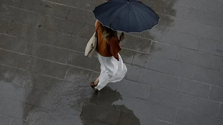 Meteoroloji müjdeyi verdi! Sağanak yağışların sona ereceği saati açıkladı! 17 Haziran güncel hava durumu..