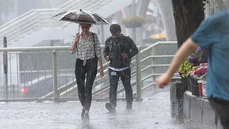 Meteoroloji Saat Verdi: Yarına Dikkat! İstanbul Dahil Çok Sayıda İl İçin Alarm Verildi