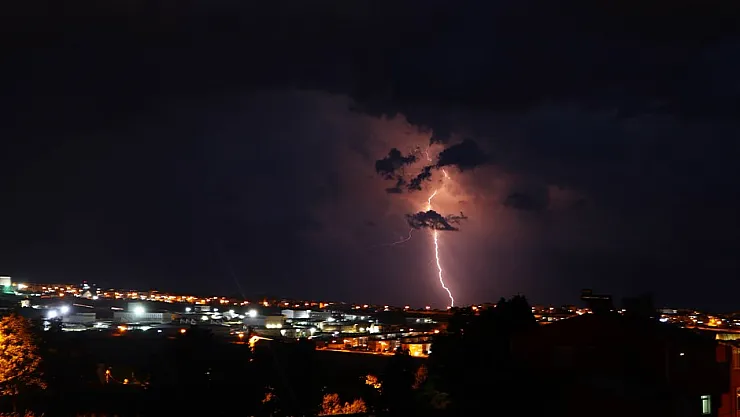 Meteoroloji son dakika uyardı! Bu gece ve yarın sabah için herkes tedbirini alsın!