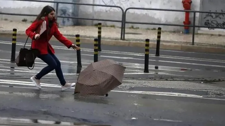 Meteoroloji'den Bazı İllerimiz İçin Önemli Uyarı: Fırtına ve Sağanak Yağış Geliyor