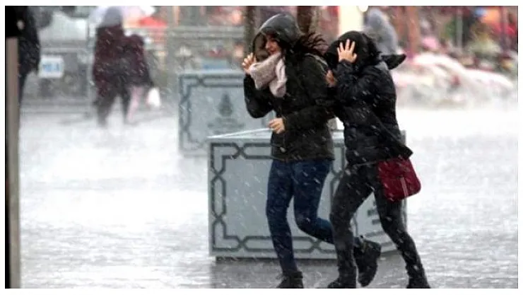 Meteoroloji'den kar, sağanak yağış ve fırtına uyarısı! Bu gece şiddetli gelecek!