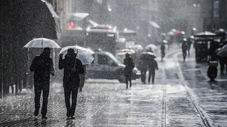 Meteoroloji'den Son Dakika Kuvvetli Yağış Uyarısı! Bu İllerde Yaşayanlar Dikkat