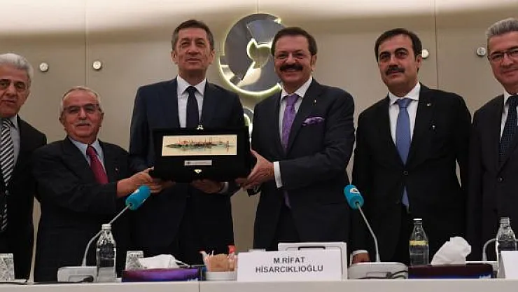 Milli Eğitim Bakanı Selçuk &quotBütün öğrencilerin üniversitesi mezunu olması istihdam, üretim politikalarında ciddi bir tıkanmaya yol açabilir"