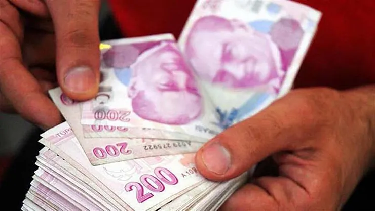 Milyonlarca emeklinin yüzünü güldüren gelişme! 1750 TL'ye kadar ödeniyor, tek şartı var...