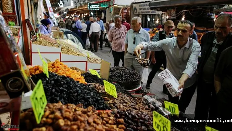 Mübarek Ramazan Ayı Çarşı Pazardaki Esnafa Bereket Getirdi