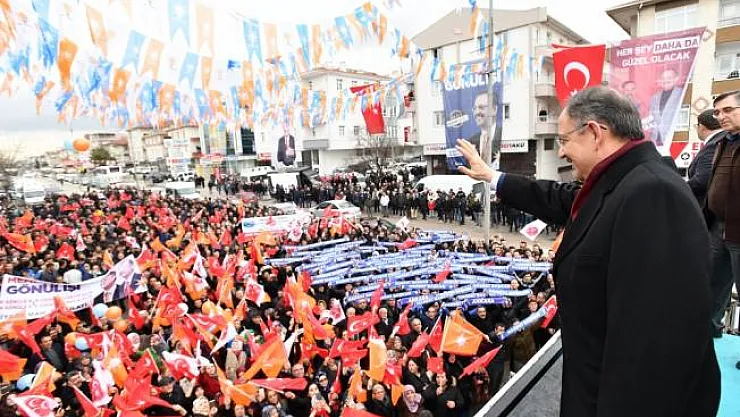 'Ne yazık ki 10-15 senedir 'Adayım' diye geziyor'