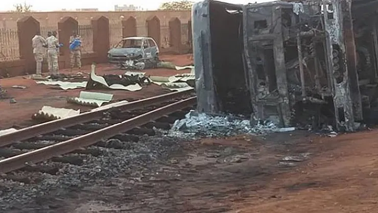 Nijer'in Başkenti Niamey'de Yakıt Tankeri Patladı! 55 Kişi Öldü