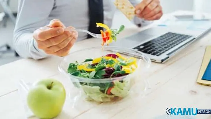 Ofis Çalışanları İçin Önemli Haber ! Bu Besinleri Çekmecenizden Ayırmayın