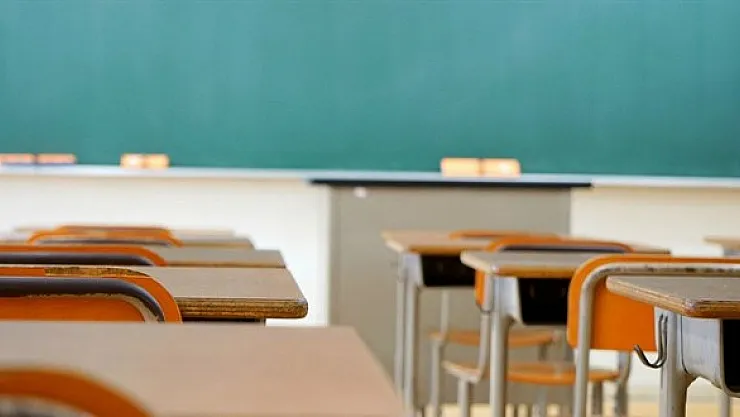 Öğretmenler eylem kararı aldı: 1 Kasım'da ilk derse girmeyecekler! 1 Kasım Salı okullar tatil mi oluyor?