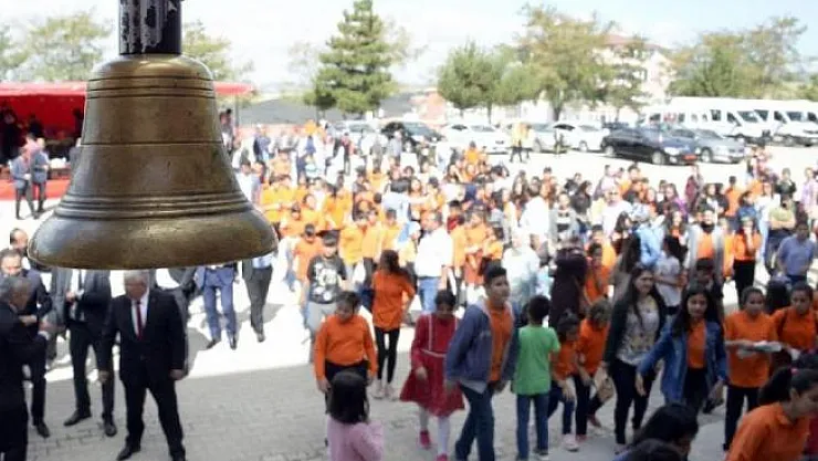Okullar kaç gün tatil edildi?