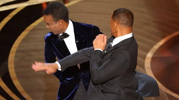 Oscar Ödül Töreni'nde yumruklu kavga! Will Smith 'Karımın adını ağzına alma' dedi yumruğu çaktı!