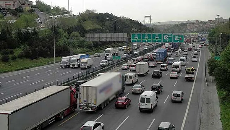 Otoyollarda Hız Sınırı Yükseliyor! Otobanlarda Hız Sınırı Kaç Oldu?