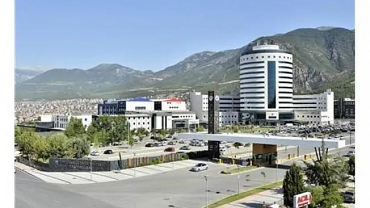 Pamukkale Üniversitesi 18-40 yaş arası 145 güvenlik görevlisi ve temizlik personeli alacak!