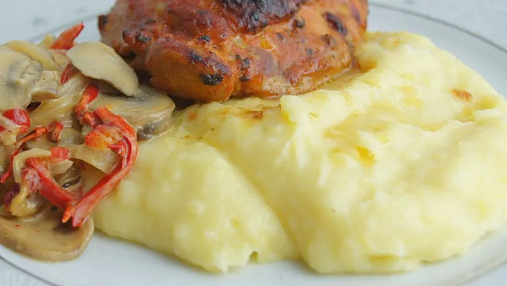 Patates yatağında piliç tarifi! Gelinim Mutfakta patates yatağında piliç nasıl yapılır? 2 Şubat 2022