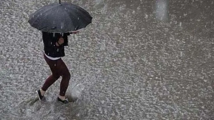 Pazar Günü Hava Durumu Nasıl Olacak? Meteorolojiden sağanak yağış uyarısı