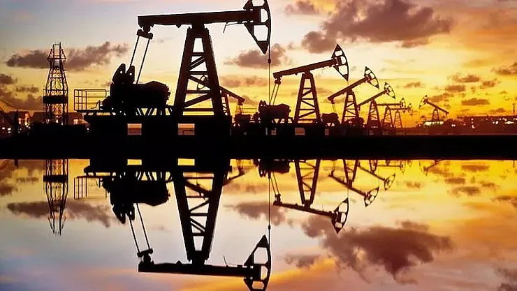 Petrol fiyatları, Çin verileri ve jet yakıtı talebindeki düşüşle geriledi