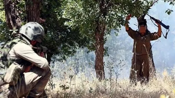 PKK çözülmeye devam ediyor! Mardin'de teröristler güvenlik güçlerine sığındı