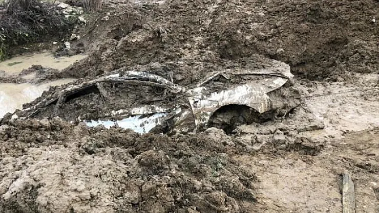 PKK'lı teröristlerin İstanbul'dan çaldığı araç Lice'de gömülü bulundu
