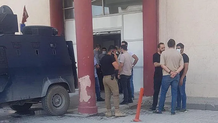 Polis memuru İl Emniyet Müdür Yardımcısını öldürdü!
