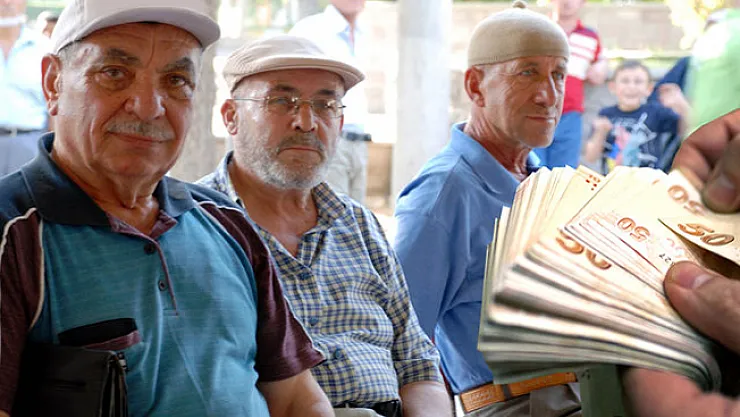 Prim Ödediği Halde Emekli Olamayanlar SGK'dan Toplu Para Alabilirsiniz