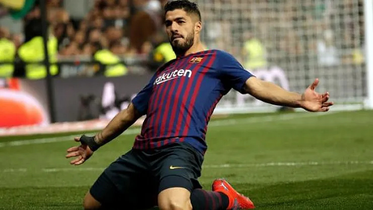 Real Madrid'i 3-0 yenen Barcelona finalist oldu