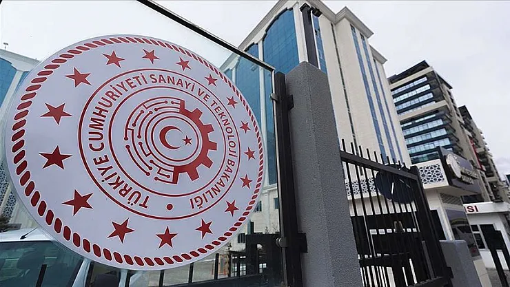 Resmi Gazete'de acil duyuruldu! Bakanlık 31 bin 176 personel alımı yapacak! Kimler başvurabilecek?