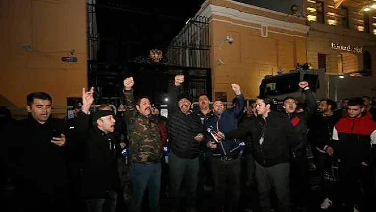 Rusya Başkonsolosluğu önünde İdlib protestosu!