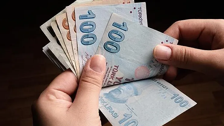Sadece son 2 gün kaldı: Emeklilerin hesabına 2 bin 500 TL yatıyor! SGK ve BağKur emeklisi parasını hemen alsın