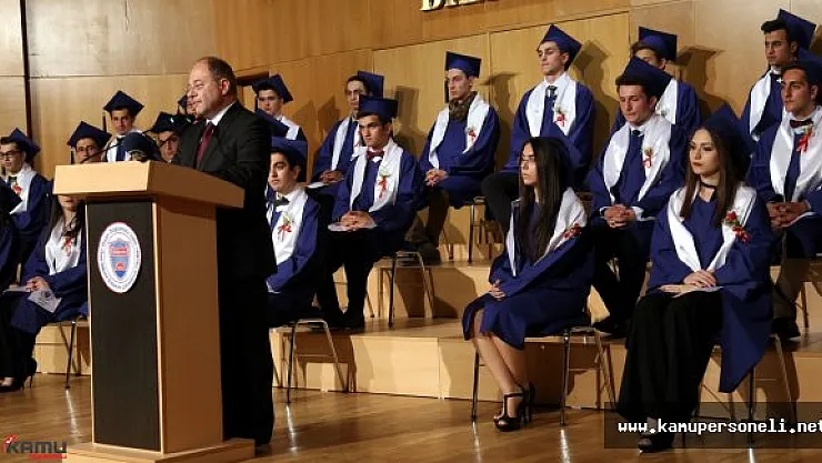 Sağlık Bakanı Akdağ , Bilkent Lisesi Mezuniyet Törenine Katıldı