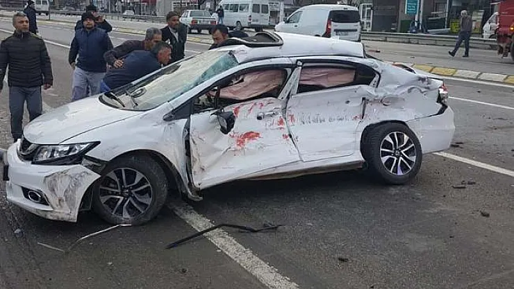 Sakarya'nın Hendek ilçesinde ölümlü trafik kazası!