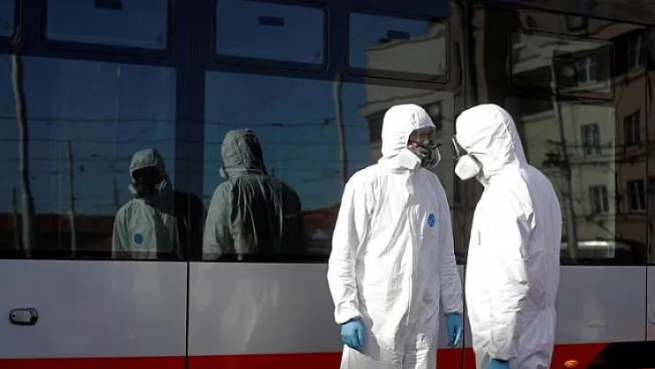 Salgın İçin Korkutan Açıklama: Henüz Başındayız