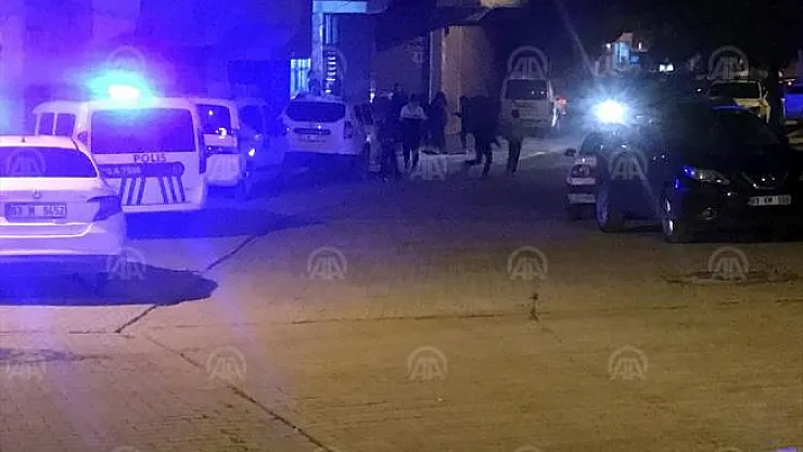 Şanlıurfa'da komşu iki aile arasında çıkan kavgada 5 kişi yaralandı