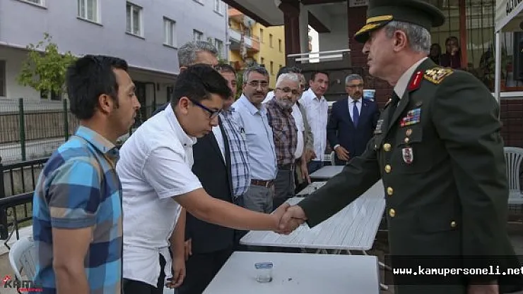 Şehit Evine Genelkurmay Başkanından Taziye Ziyareti