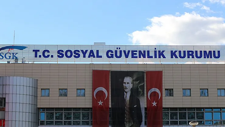 SGK duyurdu: Bu gece 23.59'da sona erecek! Hemen yapmanız gerekiyor