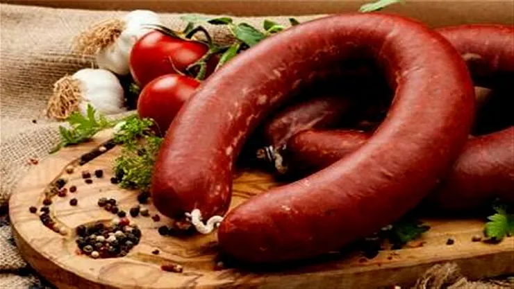 Sofraların baş tacı ev yapımı sucuk nasıl yapılır? Lezzetli ve kolay Kurban Bayramı ev yapımı kasap sucuk tarifi