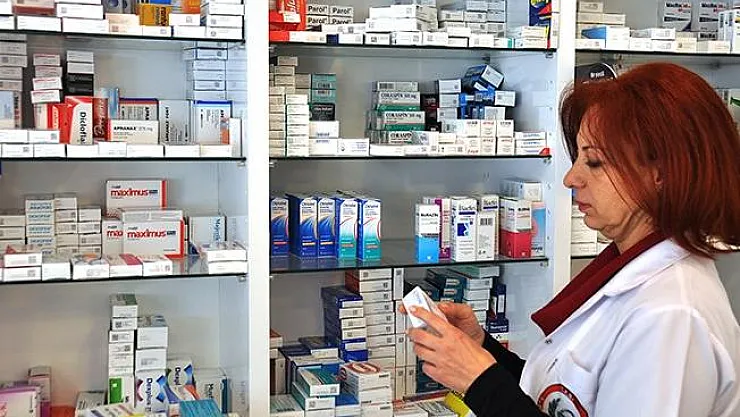 Sokağa çıkma yasağı öncesinde eczanelere yeni düzenleme geldi! Eczaneler hafta sonu açık olacak mı?