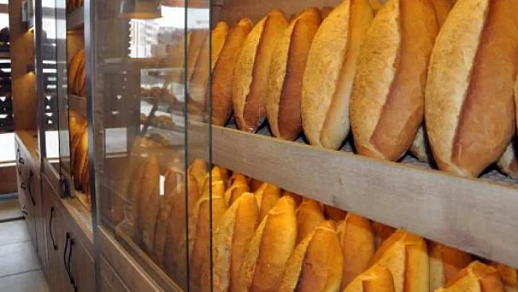 Sokağa çıkma yasağı süresi boyunca belediyelerin ücretsiz ekmek dağıtması yasaklandı!