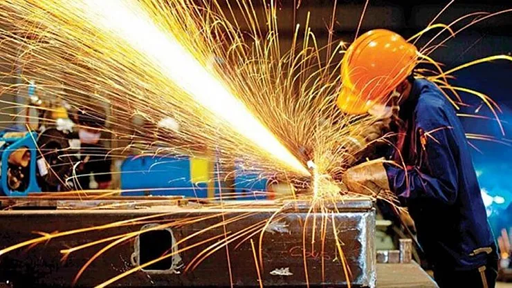 Son 16 ayın en büyük düşüşü! Sanayi üretiminde dikkat çeken daralma