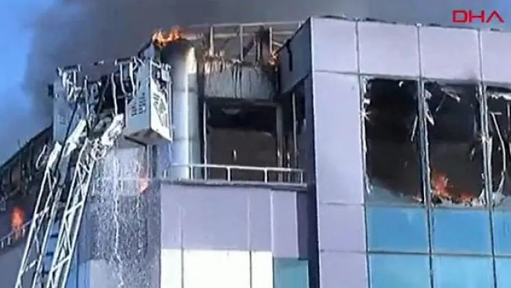 Son Dakika! Antalya'da korkutan yangın
