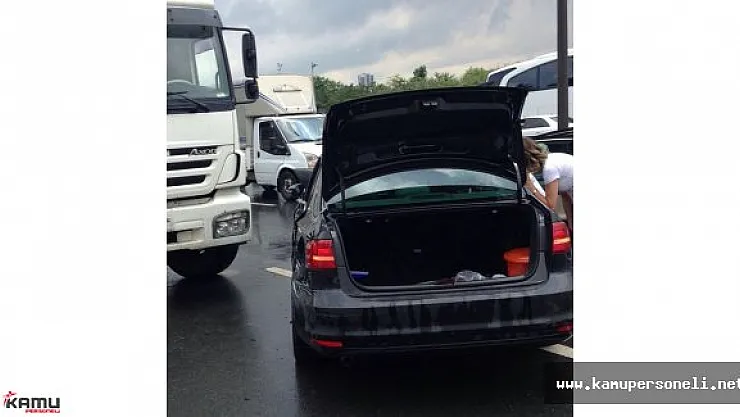 Son Dakika Esra Erol Trafik Kazası Geçirdi
