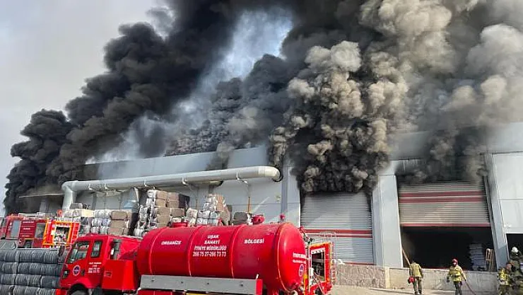 Son dakika fabrikada yangın çıktı! Valilikten son dakika açıklaması geldi: Can kaybı açıklaması
