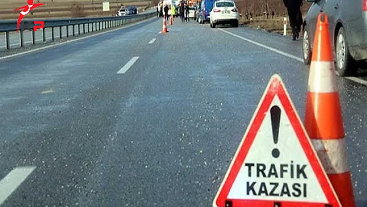 Son Dakika: İşçileri Taşıyan Traktör Devrildi ! Çok Sayıda Ölü ve Yaralı Var