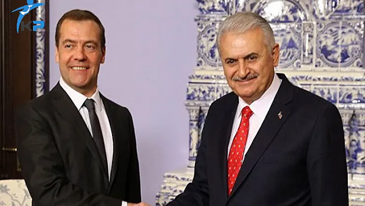 Son Dakika: İstanbul'da Yıldırım- Medvedev Görüşmesi