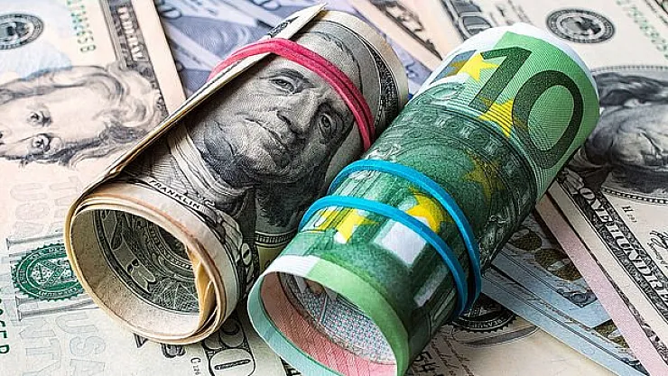 Son Dakika Olanlar Oldu! Dolar Euro'yu Geçti!