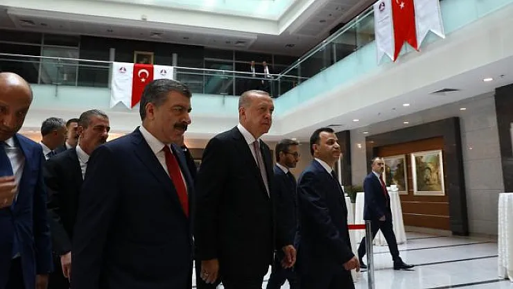 Son dakika Sağlık Bakanı Koca'dan yeni açıklama! Cumhurbaşkanımızın talimatıyla tedavi altına alındı