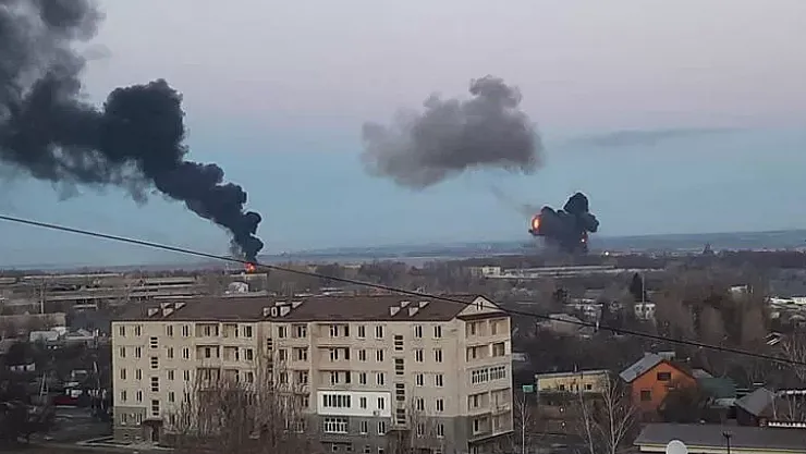 Son dakika savaş haberi: Savaş başladı! Rusya Ukrayna'yı bombalamaya başladı!