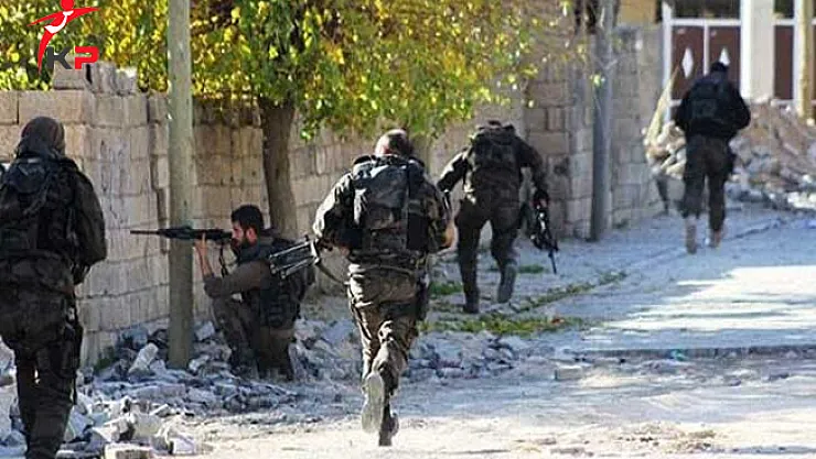 Son Dakika... Şırnak'ta Teröristlerle Çatışma ! 2 Asker Yaralı