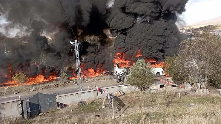 Son dakika! Tanker ile yolcu otobüsü çarpıştı! Çok sayıda ölü ve yaralı var