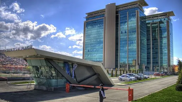 Son dakika yüzbinlerce öğrenci bekliyordu! Bakanlıktan açıklama geldi: Başvurular başladı, Pazar günü bitecek