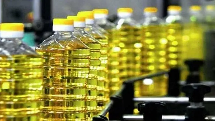 Stokçular Yeniden İş Başında! 15 Bin Litreden Fazla Ayçiçek Yağı Stoklamışlar